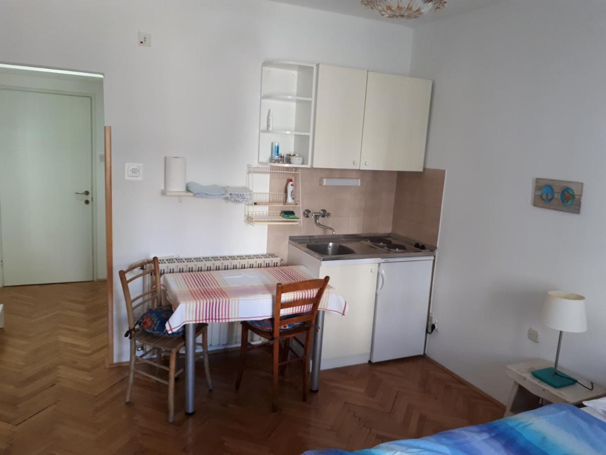 ستاري غراد Apartments Lucija المظهر الخارجي الصورة