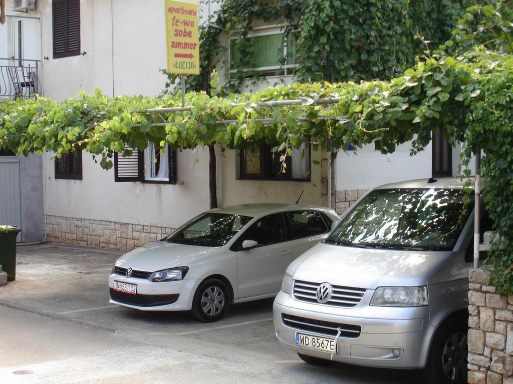 ستاري غراد Apartments Lucija المظهر الخارجي الصورة